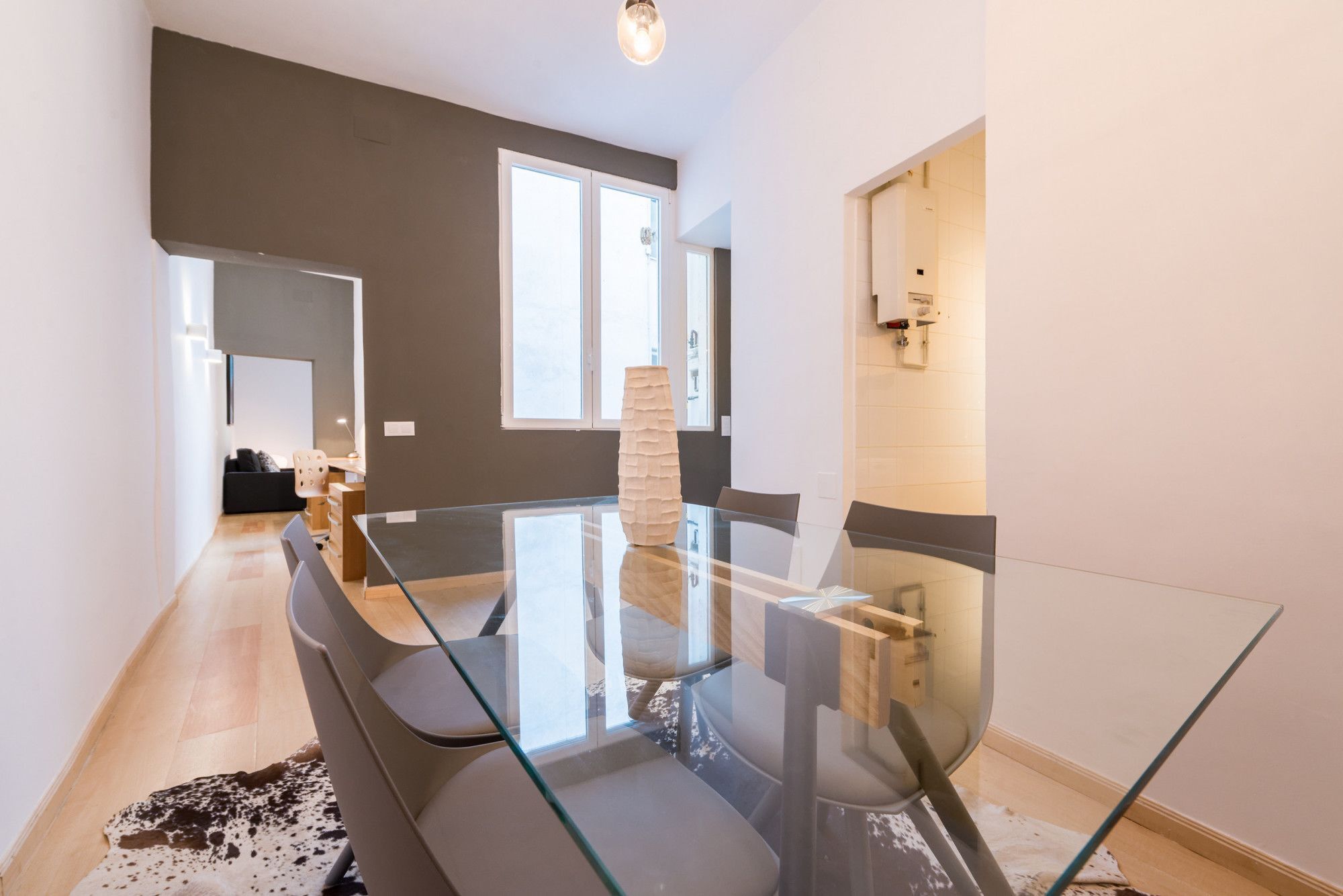 Apartamento Mercado De La Cebada Madrid Exterior photo